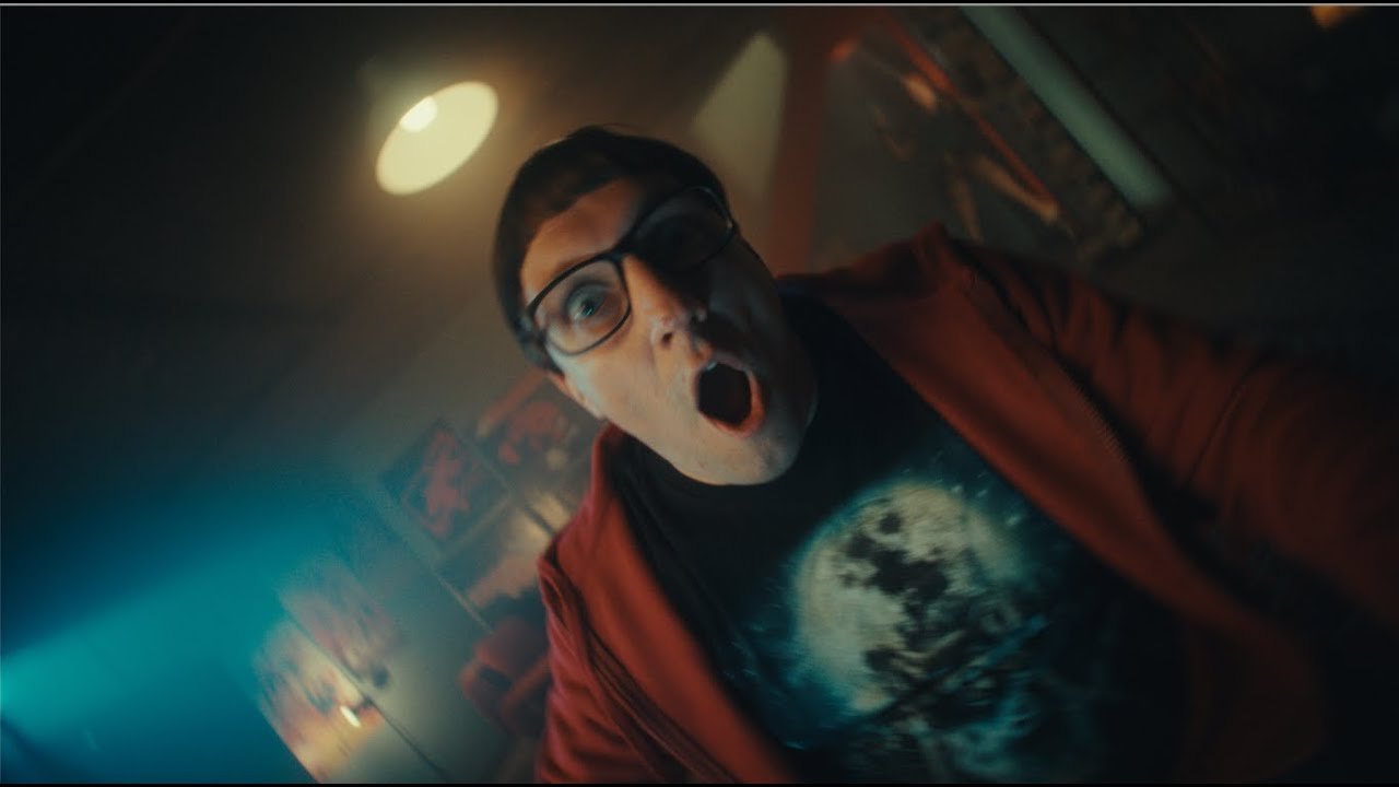 Alligatoah – SO RAUS feat. Fred Durst